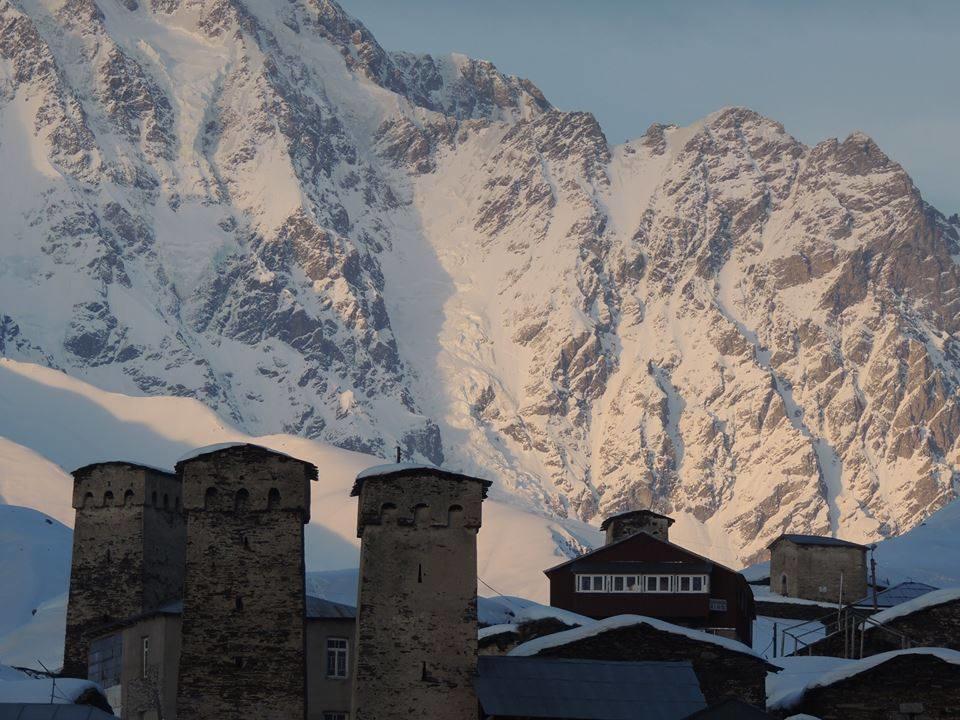 Ushguli Hotel Riho エクステリア 写真